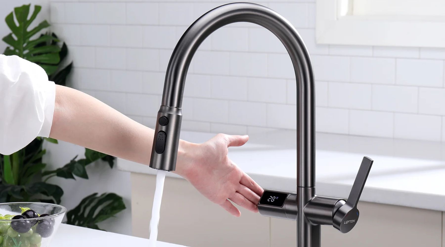 Smart Single-Handle Kitchen Faucets: Are They Worth It?