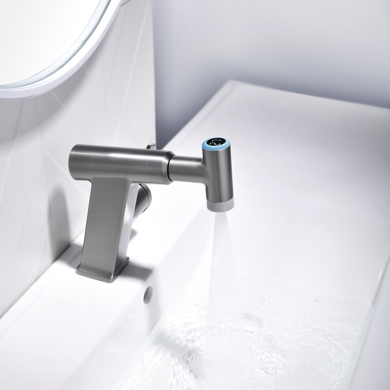 Lefton Pull - Out Faucet with Temperature Display & LED Light - BF2207 - Bathroom Faucets - Lefton Home